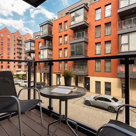 Flatbook - Center Comfort Apartmán